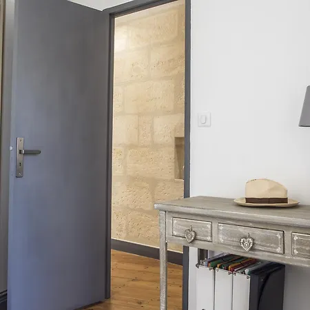 Apartamento Place Du Palais 3° Bordéus