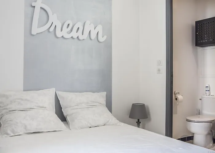 Place Du Palais 3° *