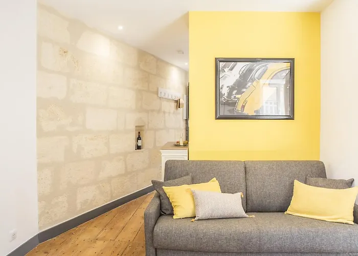 Place Du Palais 3° *