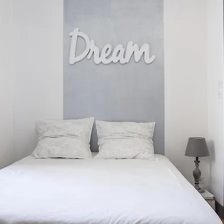 Place Du Palais 3° *